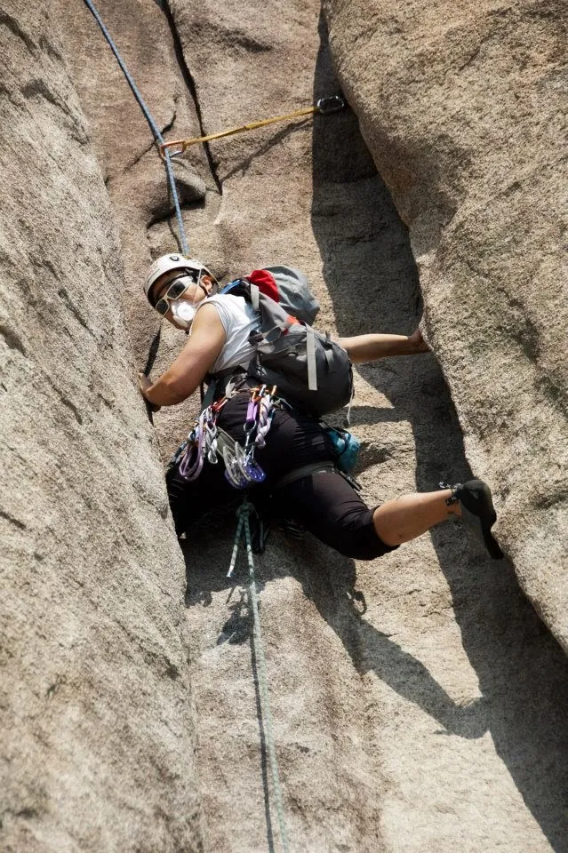 Climbing with Totobobo mask
