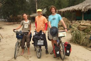Francis from Totobobo joining Herve and Goska of DeveloTour in Vietnam
